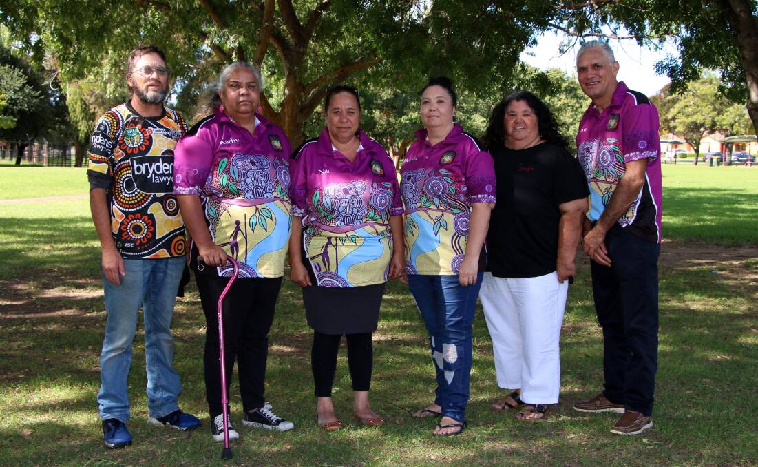 Members of the Yurruun Aboriginal Corporation. Dean Davis, Katherine Davis, Natalie Delaney, Melinda Sams, Maria Williams and Leroy Connors. 